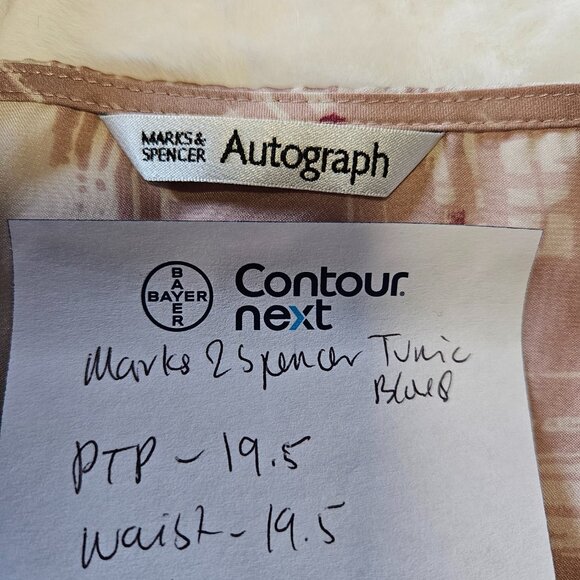 Marks & Spencer Tunic Blouse silk like fabric Size UK 10 - Picture 6 of 8